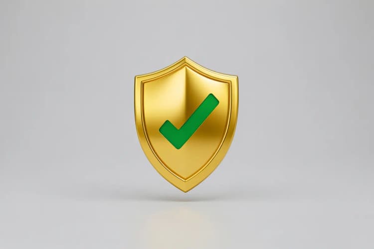 Um escudo dourado com um sinal de "check" verde, em fundo branco.